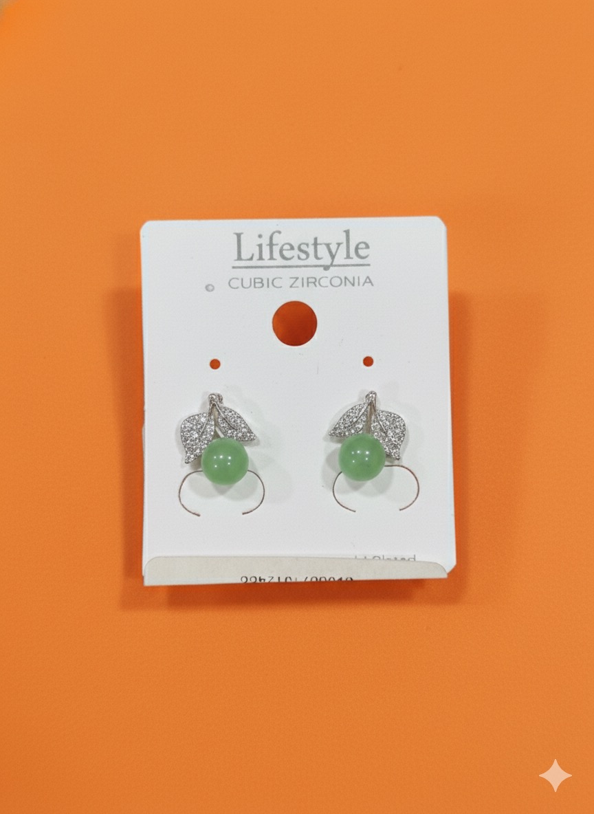 floral or clover-like cluster design stud